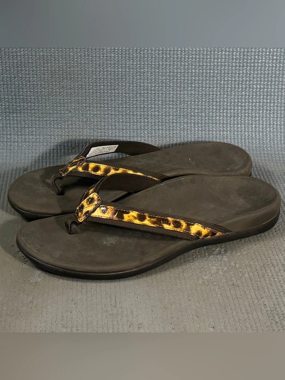 Vionic Women’s Tide II Leopard Print Flip Flop Sandals Size 9